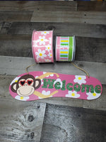 Load image into Gallery viewer, Daisy Wreath Kit, Spring Wreath Kit, Door Decor